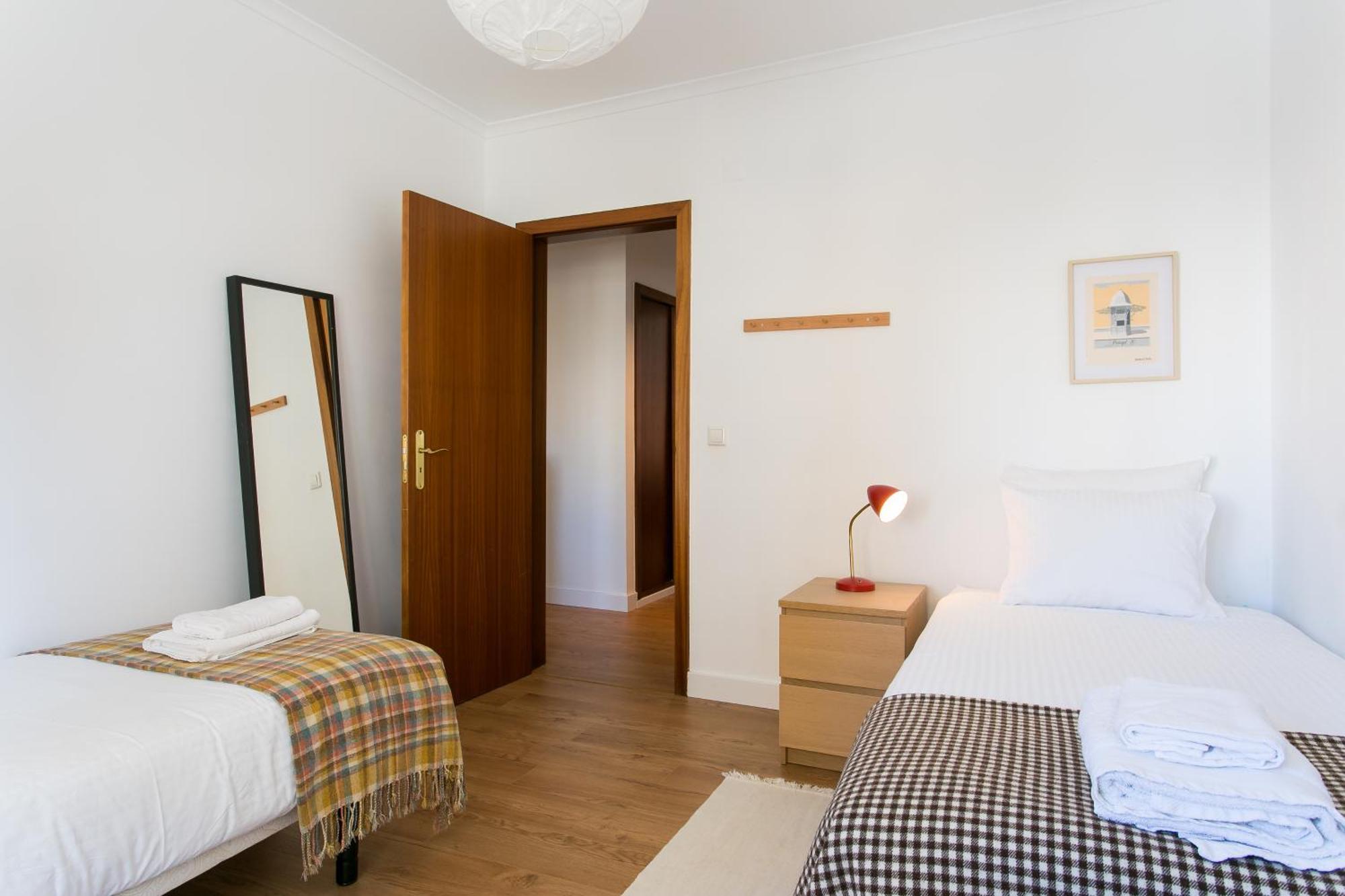 Apartamento Central E Confortavel Junto Ao Bairro Da Graca Lisboa Dış mekan fotoğraf